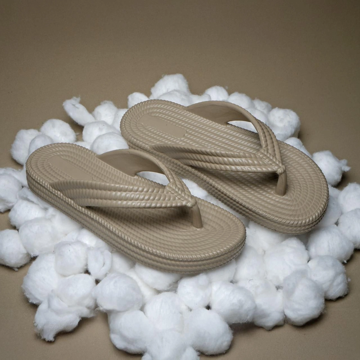 Chinelo Feminino Nuvem Flexível Podlinda - Imagem 4