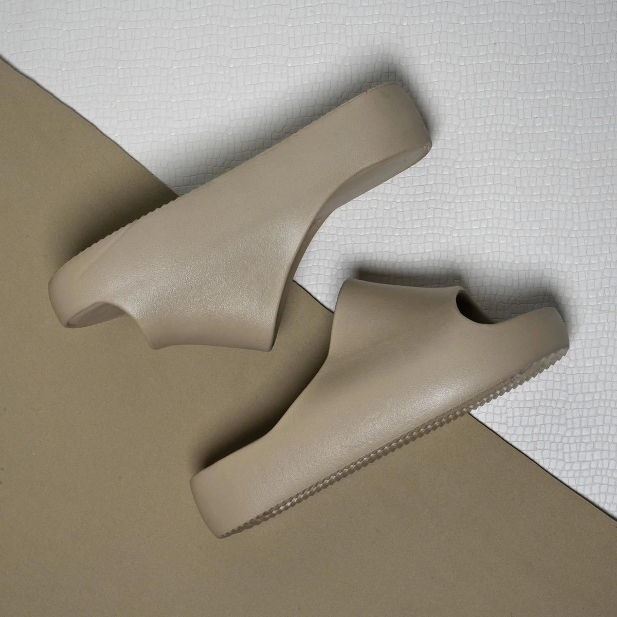 Chinelo Feminino Nuvem Slide Confort Podlinda - Imagem 10